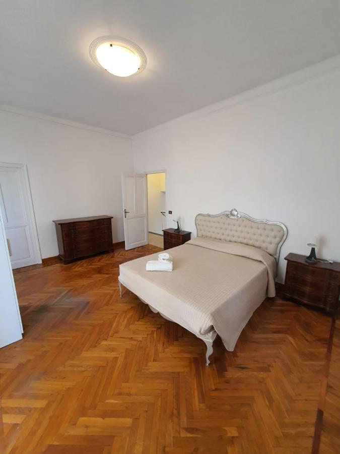 Villa Arcobaleno Rondo Garibaldi San Remo Buitenkant foto