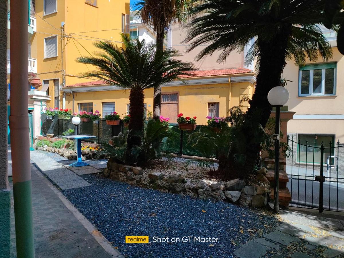 Villa Arcobaleno Rondo Garibaldi San Remo Buitenkant foto
