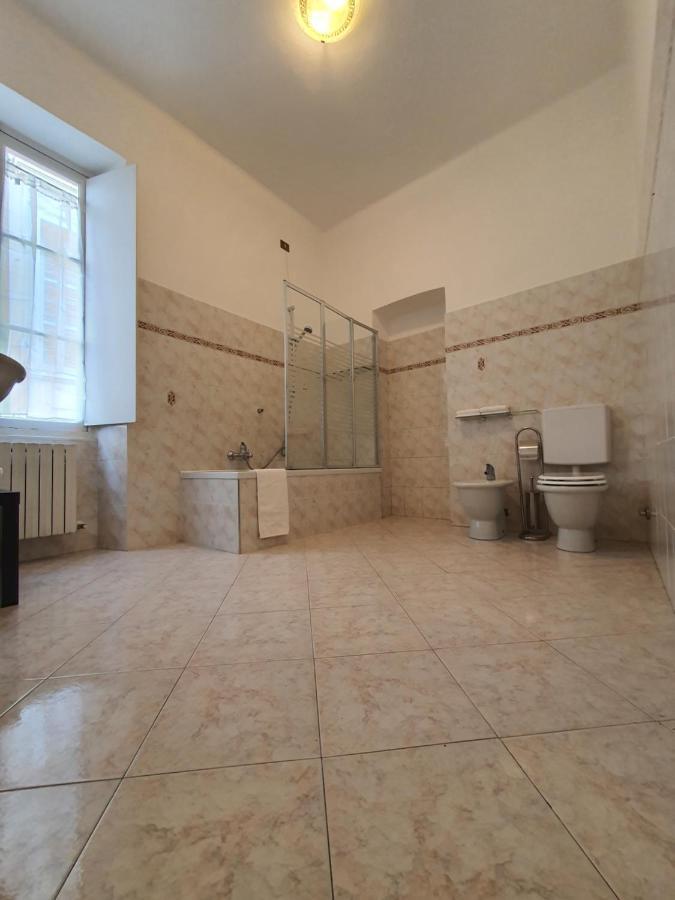 Villa Arcobaleno Rondo Garibaldi San Remo Buitenkant foto