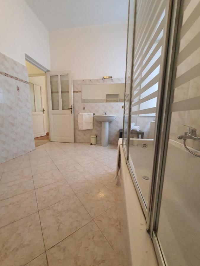Villa Arcobaleno Rondo Garibaldi San Remo Buitenkant foto