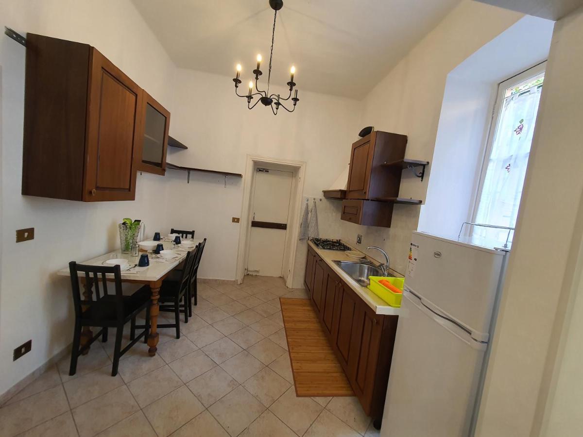 Villa Arcobaleno Rondo Garibaldi San Remo Buitenkant foto