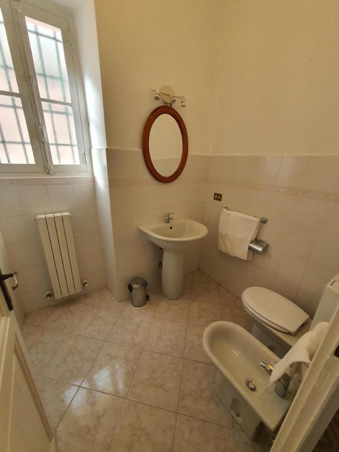 Villa Arcobaleno Rondo Garibaldi San Remo Buitenkant foto