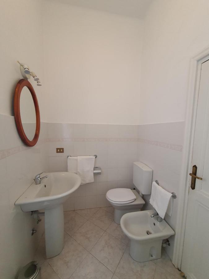 Villa Arcobaleno Rondo Garibaldi San Remo Buitenkant foto